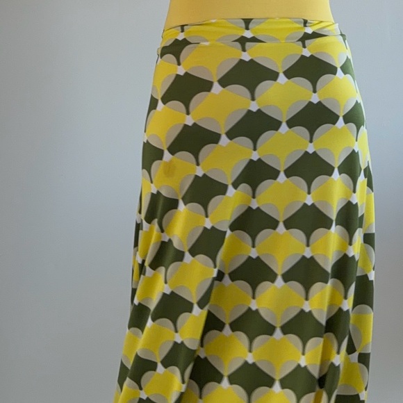 Lularoe Maxi Skirt Retro Style Geometric Print Yellow Green Fits XS S M - Picture 6 of 6